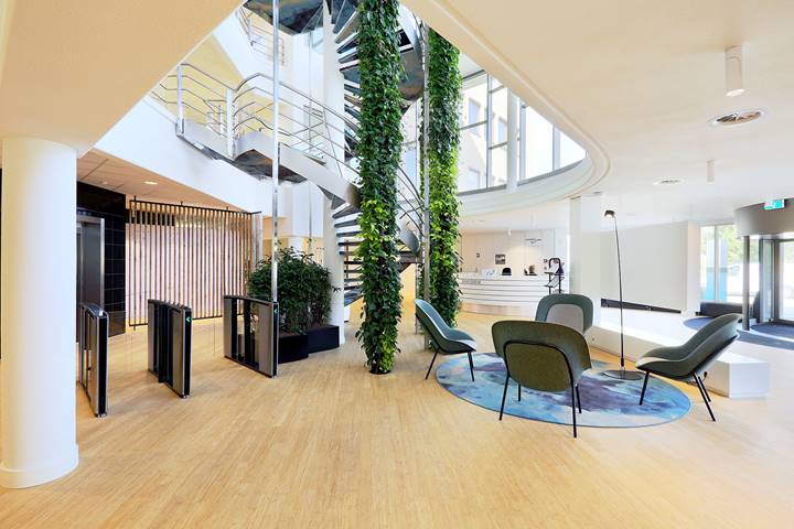Plantwires in een kantoor in Lelystad