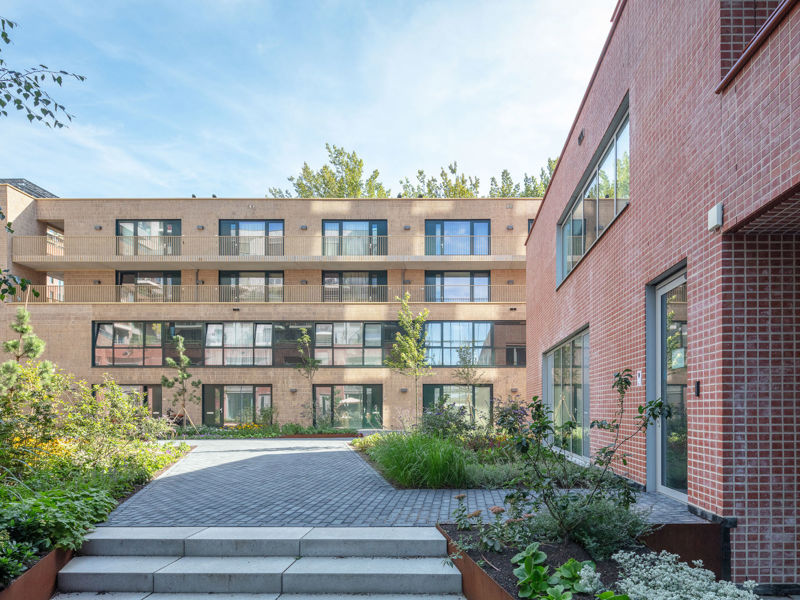Naritaweg 10 in Amsterdam Sloterdijk